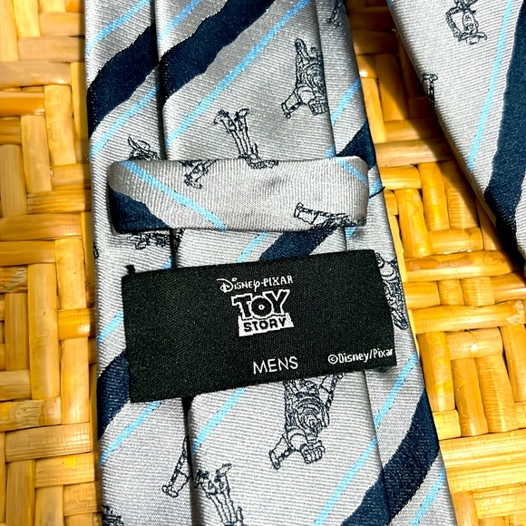 Disney Pixar Toy Story Buzz and Woody 100% Silk Tie - Picture 4 of 5